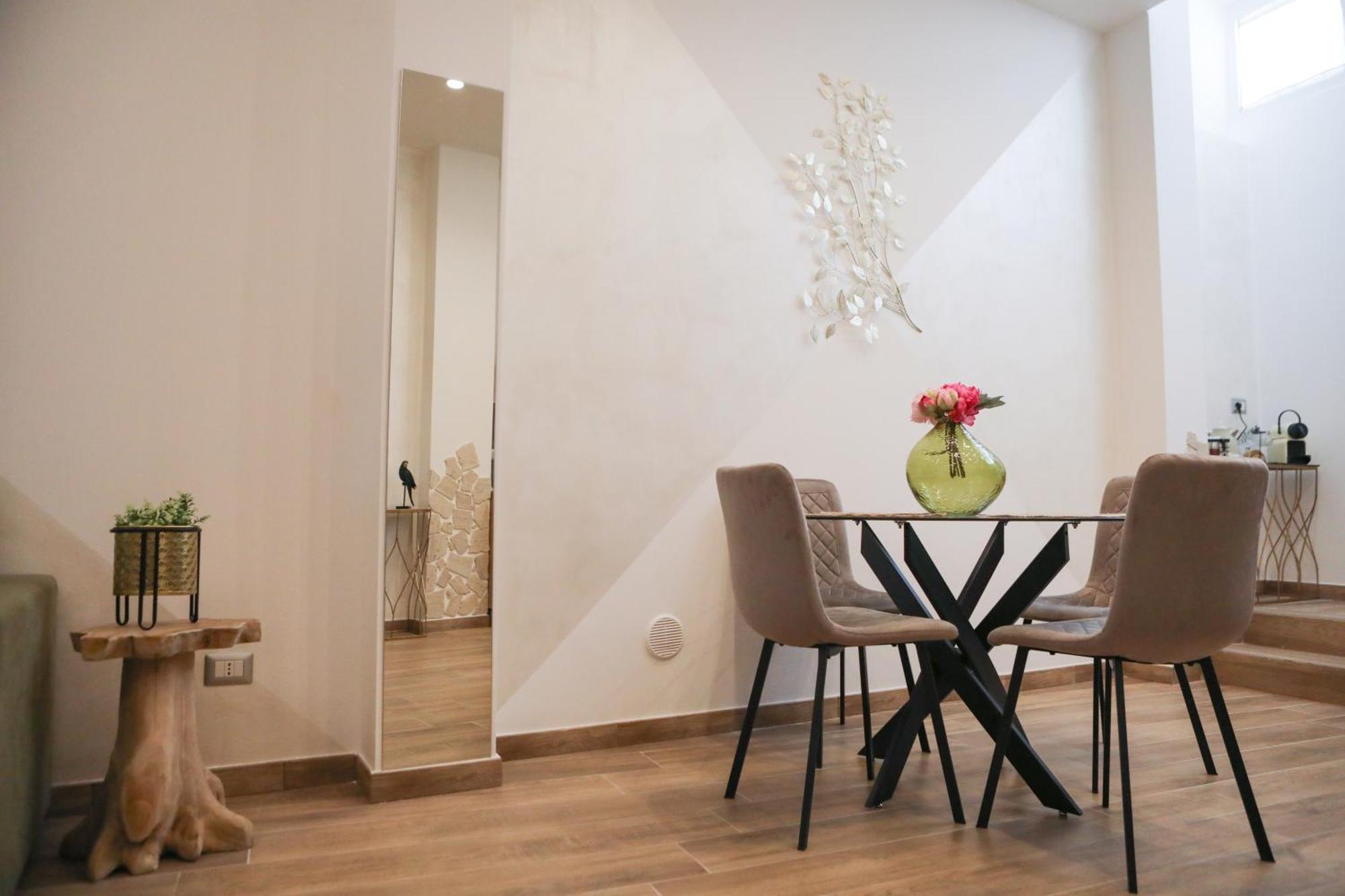 Luxury Regina 14 Apartment